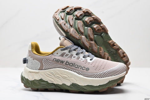 New Balance MTMORLY3 running shoes, shock-absorbing running shoes, platform sole for added height, versatile and stylish.