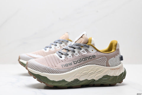 New Balance MTMORLY3 running shoes, shock-absorbing running shoes, platform sole for added height, versatile and stylish.