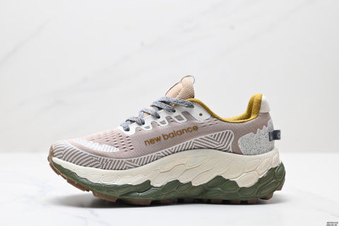 New Balance MTMORLY3 running shoes, shock-absorbing running shoes, platform sole for added height, versatile and stylish.