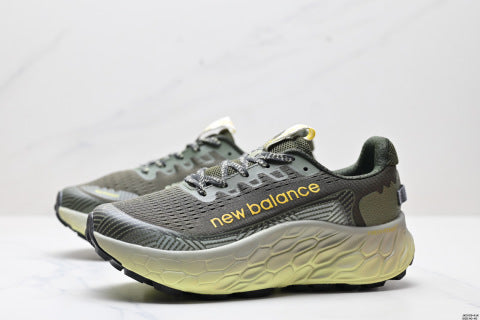 New Balance MTMORLY3 running shoes, athletic shoes, shock absorption, platform sole for added height, versatile and stylish.