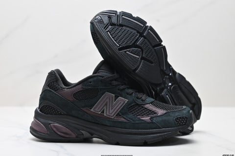 New Balance 2010 series running shoes, breathable mesh cushioning, casual athletic shoes.