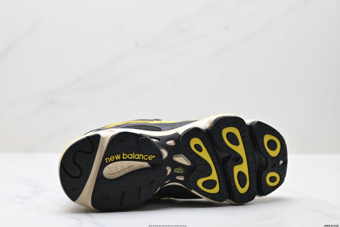 New Balance 1000 series running shoes for men and women: comfortable, slip-resistant, durable, suitable for casual sports.