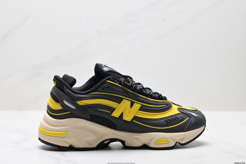 New Balance 1000 series running shoes for men and women: comfortable, slip-resistant, durable, suitable for casual sports.