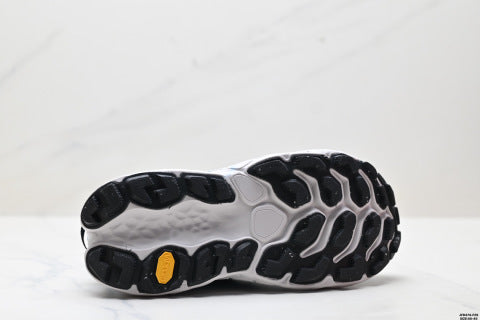 New Balance MTMORLY3 running shoes, athletic shoes, breathable and shock-absorbing, thick sole for added height, versatile and stylish.