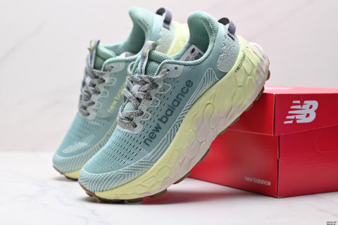 New Balance MTMORLY3 running shoes, shock-absorbing running shoes, platform sole for added height, versatile and stylish.