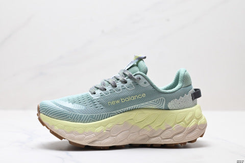 New Balance MTMORLY3 running shoes, shock-absorbing running shoes, platform sole for added height, versatile and stylish.