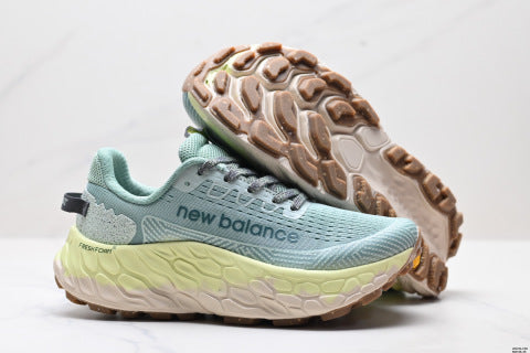 New Balance MTMORLY3 running shoes, shock-absorbing running shoes, platform sole for added height, versatile and stylish.