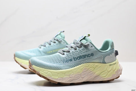 New Balance MTMORLY3 running shoes, shock-absorbing running shoes, platform sole for added height, versatile and stylish.