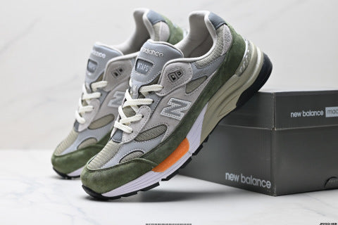 New Balance NB 990 series running shoes, athletic shoes, comfortable, slip-resistant, breathable, and cushioned.