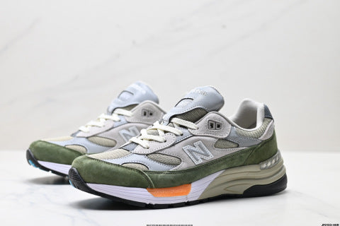 New Balance NB 990 series running shoes, athletic shoes, comfortable, slip-resistant, breathable, and cushioned.