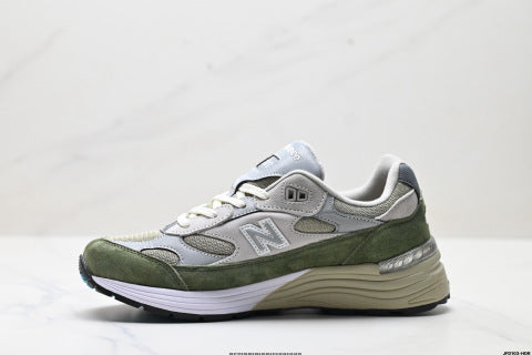 New Balance NB 990 series running shoes, athletic shoes, comfortable, slip-resistant, breathable, and cushioned.