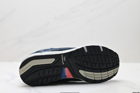 New Balance NB 992 series athletic shoes: classic, comfortable, slip-resistant, and versatile for casual running.