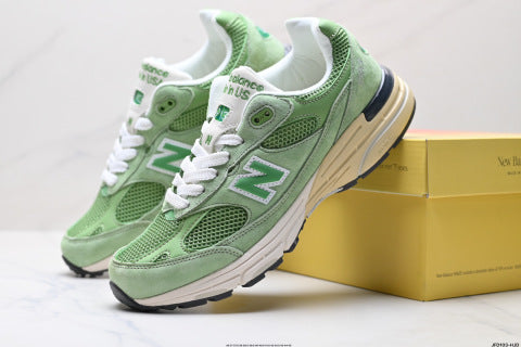 New Balance MR993 Sneakers: Classic Casual, Versatile Dad Shoes