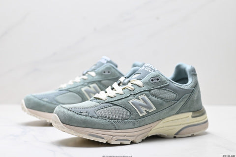 New Balance MR993 running shoes, athletic shoes, classic casual style, versatile.