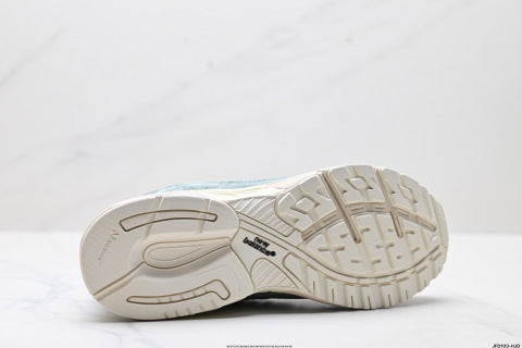 New Balance MR993 running shoes, athletic shoes, classic casual style, versatile.
