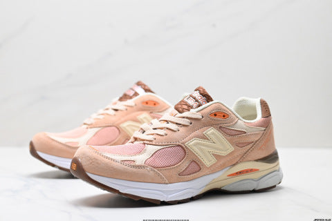 New Balance NB 990 series athletic shoes, breathable mesh, low-top, casual running shoes.