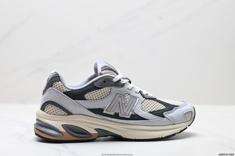 New Balance 2010 series athletic shoes, chunky style, breathable mesh fabric, suitable for running and casual wear.