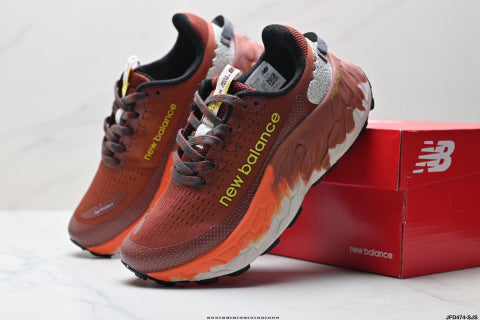 New Balance MTMORLY3 running shoes: platform sole for added height and cushioning; versatile and stylish athletic shoes.