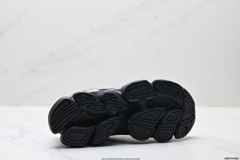 New Balance M2000 series running shoes, athletic shoes, stylish and versatile, shock-absorbing, slip-resistant and durable.