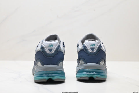 New Balance 2010 series running shoes, retro dad style, mesh casual athletic shoes.