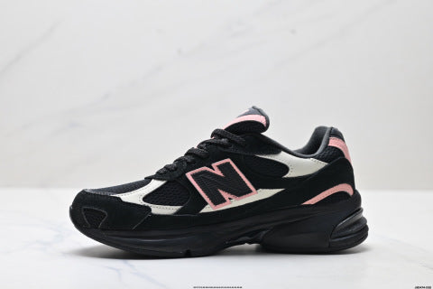 New Balance 2010 series running shoes, athletic shoes, breathable and cushioned mesh, casual wear.