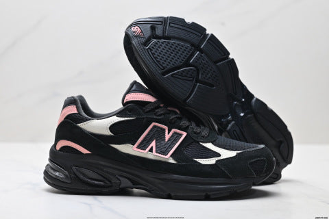 New Balance 2010 series running shoes, athletic shoes, breathable and cushioned mesh, casual wear.