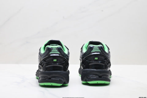 New Balance M1906 series athletic shoes, casual and comfortable, slip-resistant and durable, chunky sneaker style.