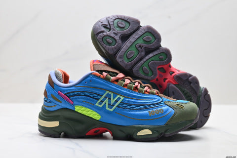 New Balance 1000 series running shoes, athletic shoes, comfortable, non-slip, low-top casual style.