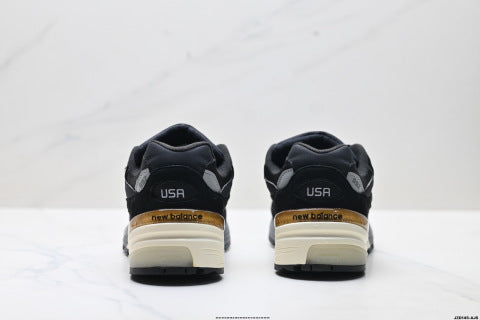 New Balance 992 series running shoes, classic casual sports shoes, versatile chunky sneakers.