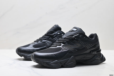 New Balance M2000 series running shoes: stylish, versatile, shock-absorbing, slip-resistant, and durable.