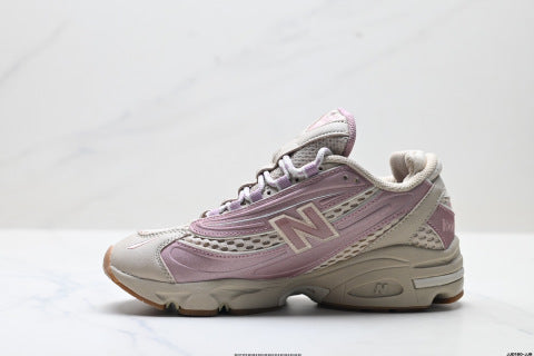 New Balance 1000 series sneakers, low-top dad style, casual running shoes