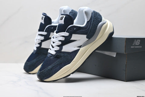 New Balance 5740 series running shoes, athletic shoes, slip-resistant, wear-resistant, and cushioned.