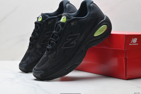 New Balande AC Runner series running shoes: comfortable fit, mesh cushioning.