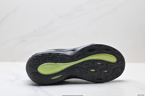 New Balande AC Runner series running shoes: comfortable fit, mesh cushioning.