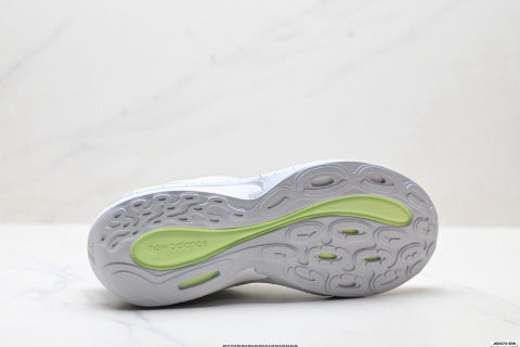 New Balande AC Runner series running shoes: comfortable fit, mesh cushioning.