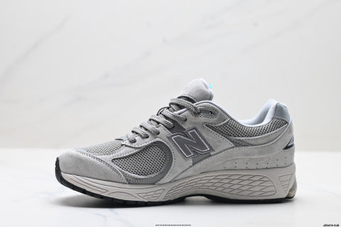 New Balance 2002R running shoes, athletic shoes, comfortable, slip-resistant, durable, and casual.