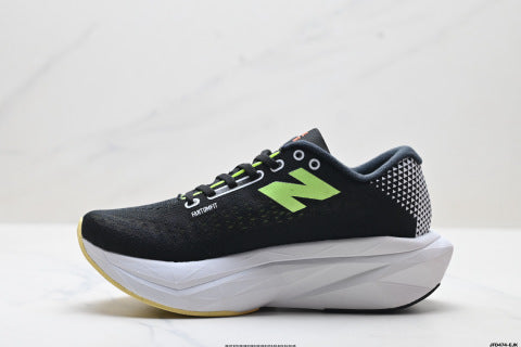 New Balance SC Trainer V3 series running shoes: training, sprinting, fitness tests, and racing; breathable and cushioned.