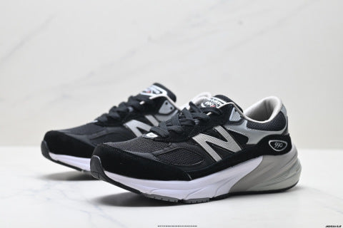 New Balance NB 990 series running shoes, breathable mesh upper, low-top casual shoes.