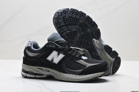 New Balance 2002R athletic shoes, men's and women's shoes, breathable and cushioned casual shoes.