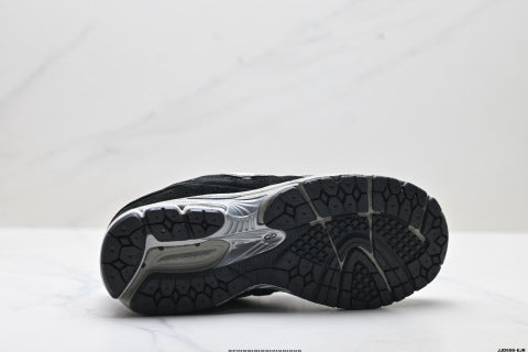 New Balance 2002R athletic shoes, men's and women's shoes, breathable and cushioned casual shoes.