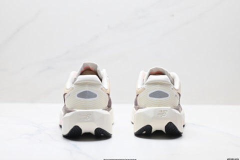 New Balance FuelCell Sneakers: Simple mesh fabric, non-slip, wear-resistant, breathable, and lightweight running shoes.