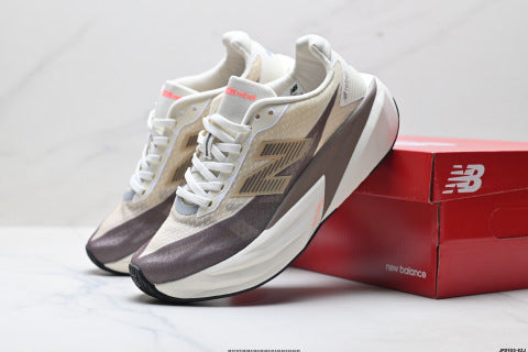 New Balance FuelCell Sneakers: Simple mesh fabric, non-slip, wear-resistant, breathable, and lightweight running shoes.