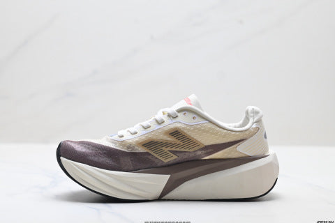 New Balance FuelCell running shoes, featuring a simple mesh design, slip-resistant, durable, breathable, and lightweight construction.