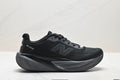 New Balance FuelCell running shoes, athletic shoes, simple design, slip-resistant, durable, breathable and lightweight.