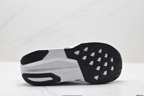 New Balance FuelCell running shoes, athletic shoes, simple design, slip-resistant, durable, breathable and lightweight.