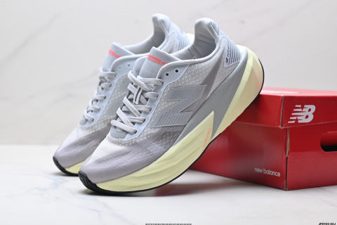 New Balance FuelCell athletic shoes, running shoes, men's and women's shoes, slip-resistant, wear-resistant, breathable and lightweight.