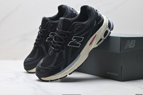 New Balance M1906 series athletic shoes, dad style, outdoor casual, breathable and cushioned.