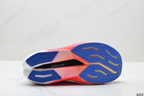 New Balance FuelCell athletic shoes, running shoes, simple mesh fabric, non-slip, wear-resistant, breathable and lightweight.