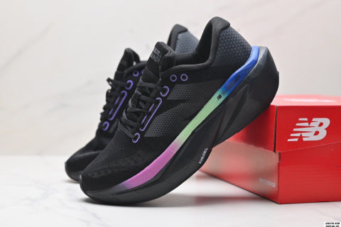 New Balance FuelCell athletic shoes, running shoes, simple mesh fabric, non-slip, wear-resistant, breathable and lightweight.