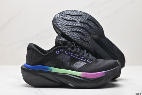 New Balance FuelCell athletic shoes, running shoes, simple mesh fabric, non-slip, wear-resistant, breathable and lightweight.